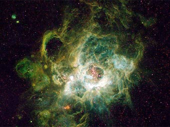 NGC 604,   H II   .  NASA