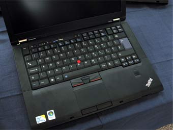  Lenovo ThinkPad T400s.    engadget.com