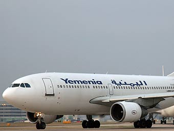 A310-300  Yemenia.   airpaul   pbase.com 