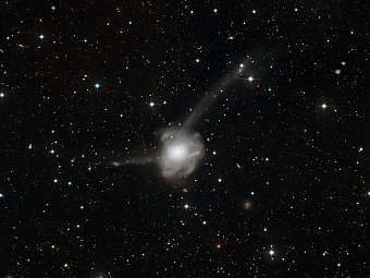  NGC 7252.  ESO