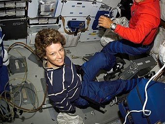  NASA   (Eileen Collins)  .          "".    nasa.gov