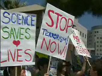     .     Los Angeles Times