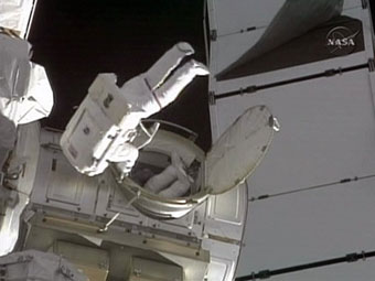   ()    ().  NASA TV,    ©AFP
