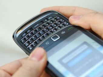 BlackBerry 9800.    blackberrysync.com 