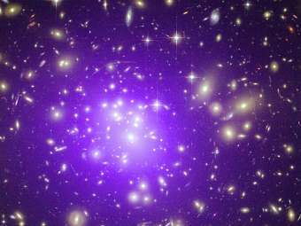   Abell 1689.  NASA/CXC/MIT/E/STScI
