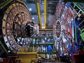     CMS.  - CERN